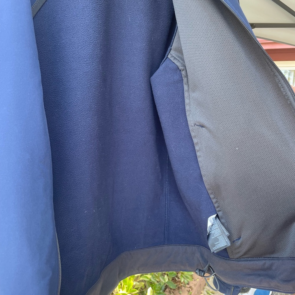 The North Face Navy Softshell Jacket - image 6